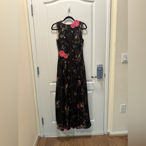 Elliatt Morgaine Lace Gown in Black size S NWT Black-tie events Galas Evening - Picture 6 of 9